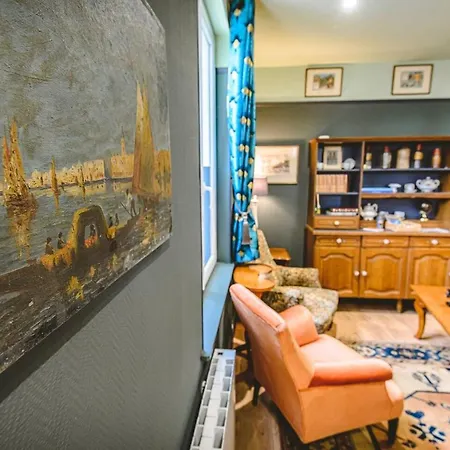 Carte D'or Ch - Centre Apartment